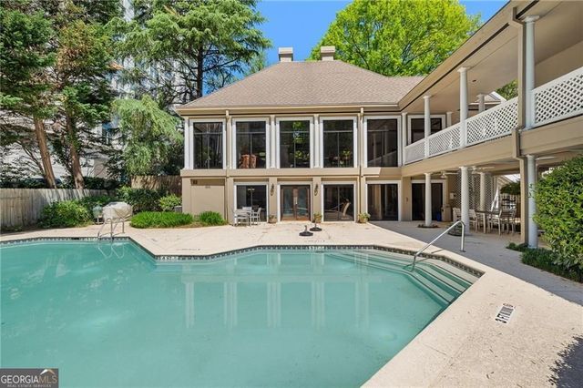 244 13th Street 201, Atlanta, GA 30309