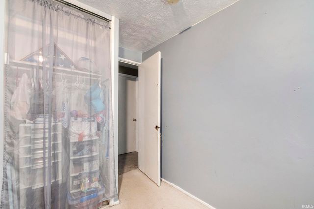 3529 Woldhaven Drive, South Bend, IN 46614