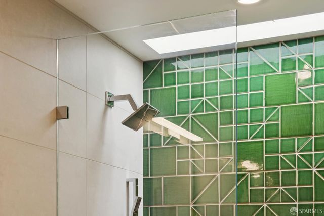 1515 Van Dyke Avenue, San Francisco, CA 94124