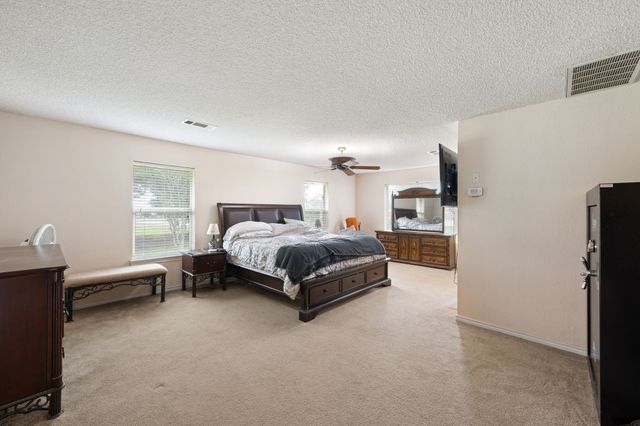 11736 Fm 740, Forney, TX 75126