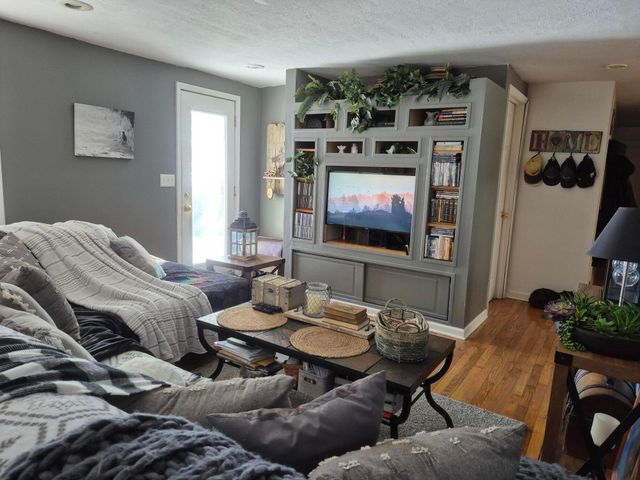 7156 Davison Lane, Alexandria, OH 43001