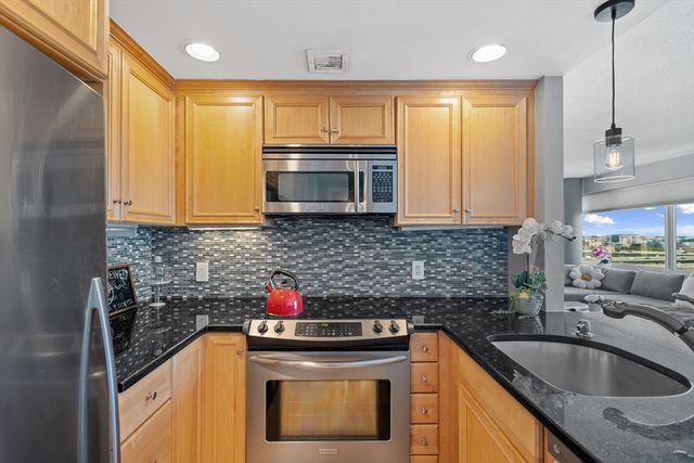 8-10 Museum Way 1429, Cambridge, MA 02141