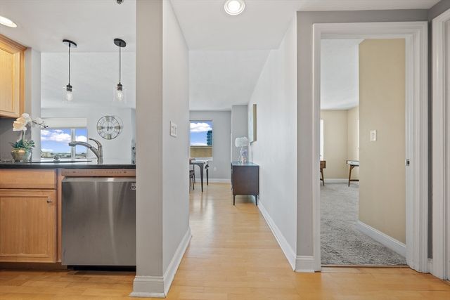 8-10 Museum Way 1429, Cambridge, MA 02141