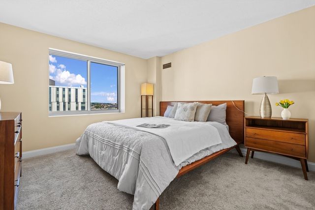 8-10 Museum Way 1429, Cambridge, MA 02141