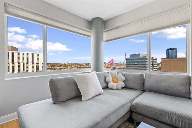 8-10 Museum Way 1429, Cambridge, MA 02141