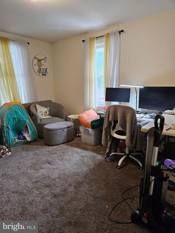 594 E HOLLY AVE, Pitman, NJ 08071
