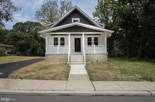 594 E HOLLY AVE, Pitman, NJ 08071