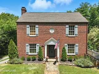 108 S Maple St, Maryville, TN 37803