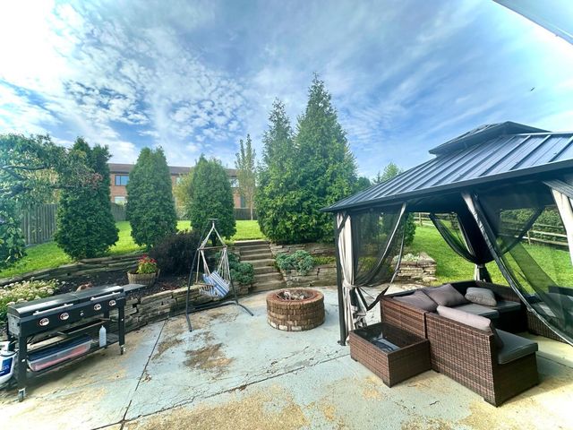 2821 E Turtle Creek Drive, Fairfield, OH 45014