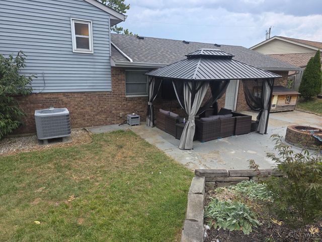 2821 E Turtle Creek Drive, Fairfield, OH 45014