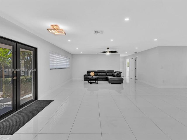 4501 SW 133rd Ave, Southwest Ranches, FL 33330