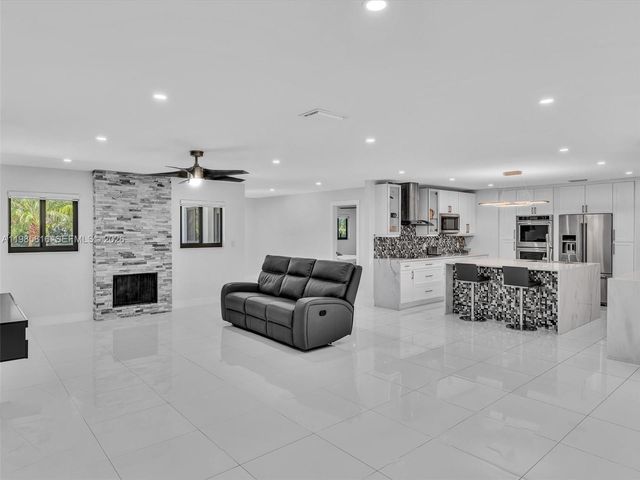 4501 SW 133rd Ave, Southwest Ranches, FL 33330