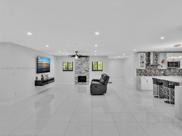 4501 SW 133rd Ave, Southwest Ranches, FL 33330