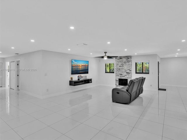 4501 SW 133rd Ave, Southwest Ranches, FL 33330
