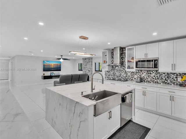 4501 SW 133rd Ave, Southwest Ranches, FL 33330