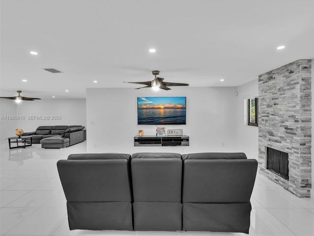 4501 SW 133rd Ave, Southwest Ranches, FL 33330