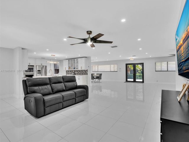 4501 SW 133rd Ave, Southwest Ranches, FL 33330