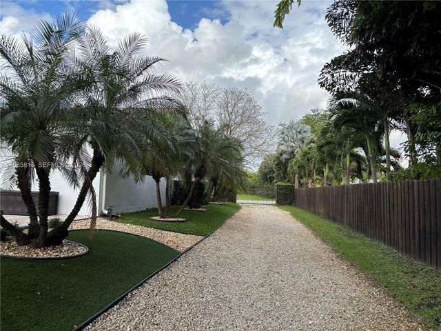 4501 SW 133rd Ave, Southwest Ranches, FL 33330