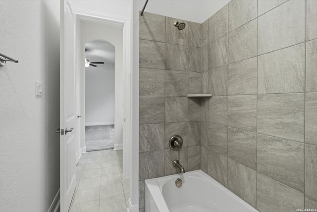 3835 escalera, Bulverde, TX 78163