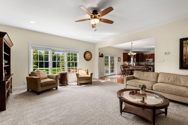 8872 Winding Trail, St. John, IN 46373