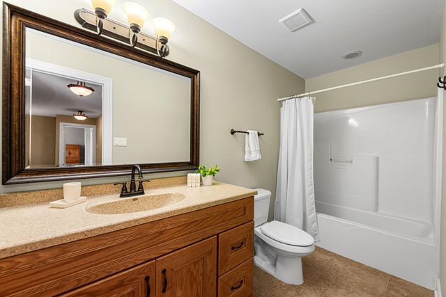 8872 Winding Trail, St. John, IN 46373