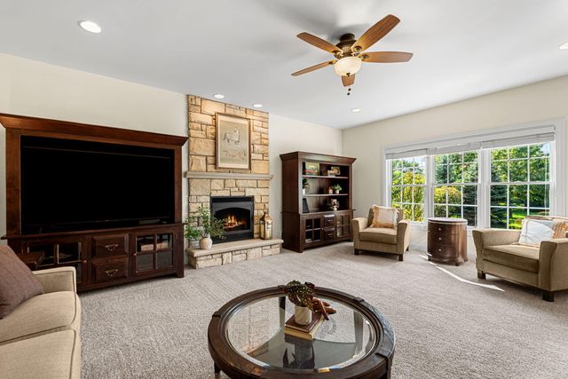 8872 Winding Trail, St. John, IN 46373