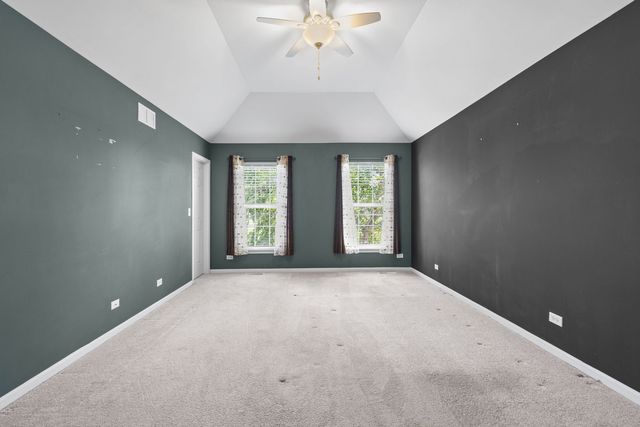 435 Shadow Wood Drive, Yorkville, IL 60560