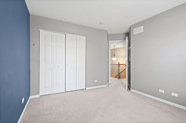 435 Shadow Wood Drive, Yorkville, IL 60560