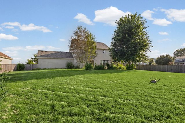 435 Shadow Wood Drive, Yorkville, IL 60560