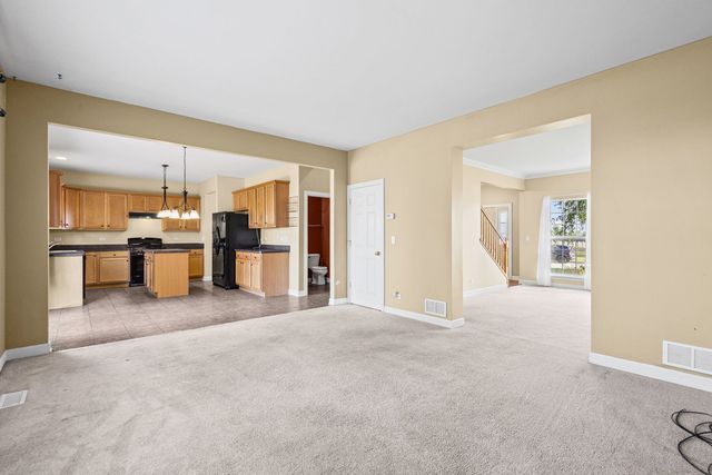 435 Shadow Wood Drive, Yorkville, IL 60560