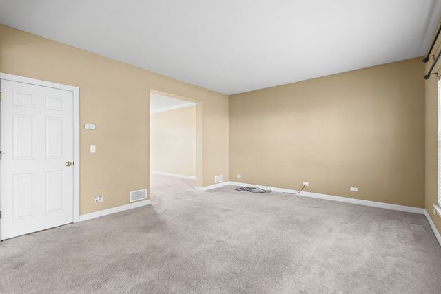 435 Shadow Wood Drive, Yorkville, IL 60560