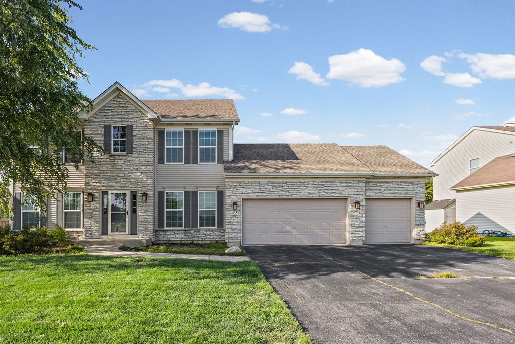 435 Shadow Wood Drive, Yorkville, IL 60560