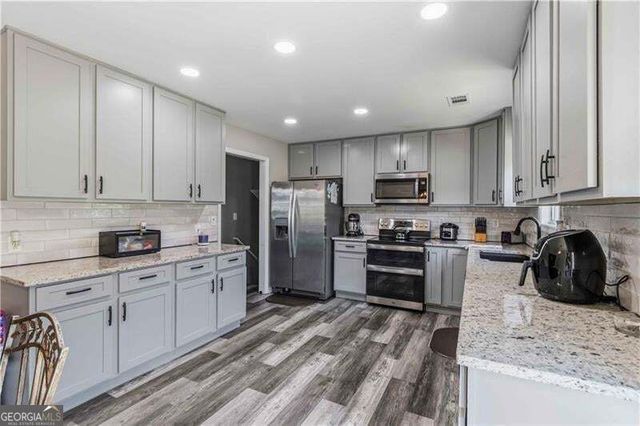 601 Skyland Court, Winder, GA 30680