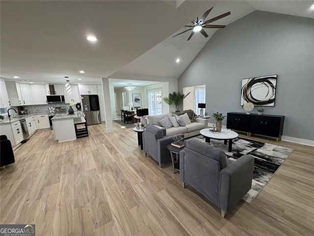 4071 Rainbow Drive, Decatur, GA 30034