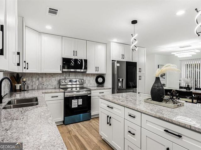 4071 Rainbow Drive, Decatur, GA 30034