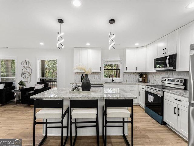 4071 Rainbow Drive, Decatur, GA 30034