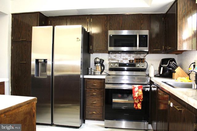 9330 FITZHARDING LN, Owings Mills, MD 21117