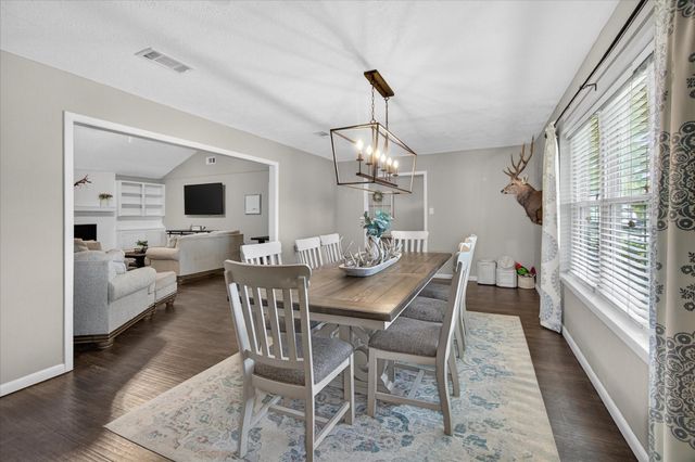 12403 Cherry Point Drive, Mont Belvieu, TX 77535