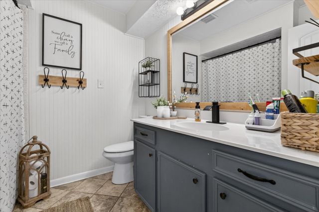 12403 Cherry Point Drive, Mont Belvieu, TX 77535