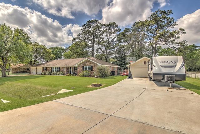 12403 Cherry Point Drive, Mont Belvieu, TX 77535