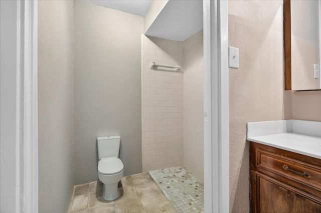 12403 Cherry Point Drive, Mont Belvieu, TX 77535