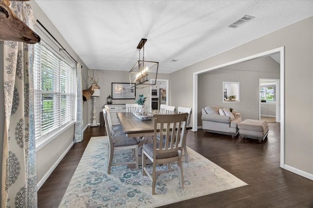 12403 Cherry Point Drive, Mont Belvieu, TX 77535