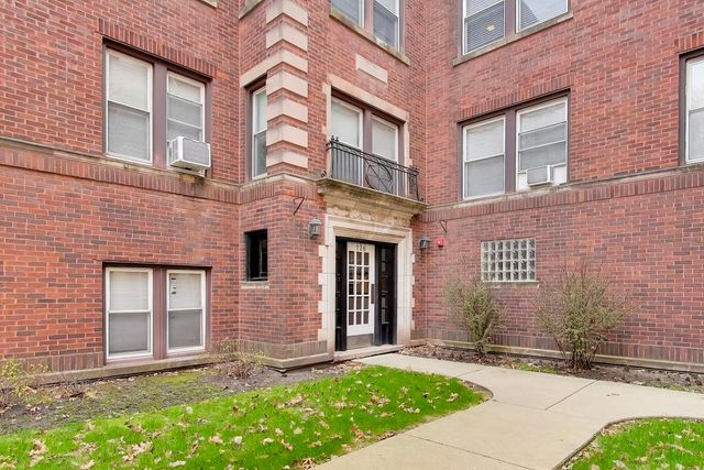 126 Clyde Avenue 2, Evanston, IL 60202