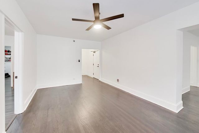 126 Clyde Avenue 2, Evanston, IL 60202