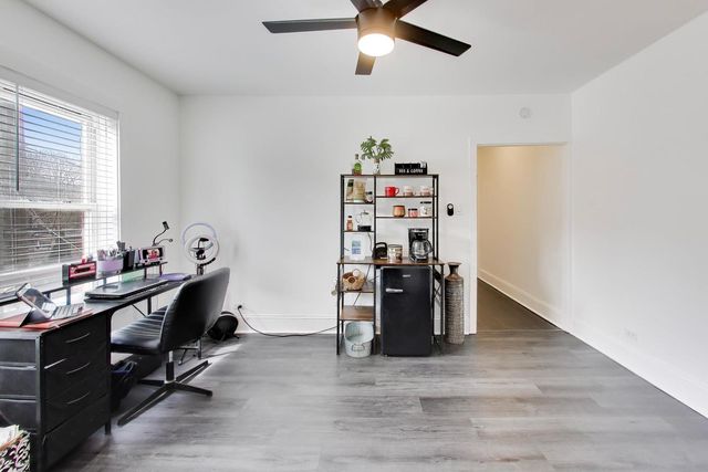 126 Clyde Avenue 2, Evanston, IL 60202