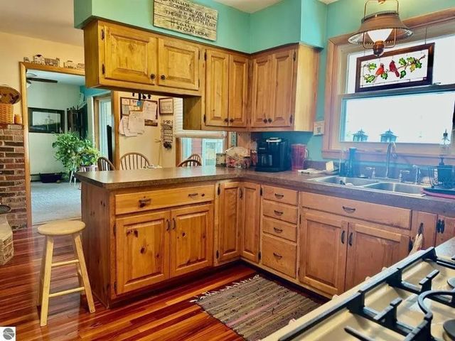 7880 W Cedar Lake Road, Oscoda Twp, MI 48750