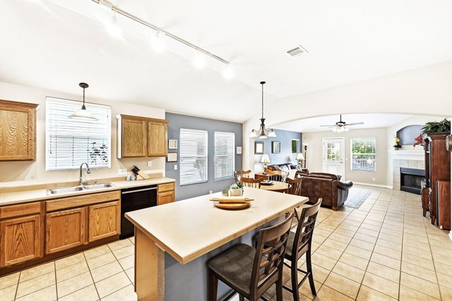 4807 Fort Moultrie LN, Austin, TX 78754