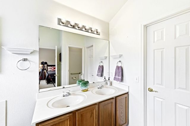 4807 Fort Moultrie LN, Austin, TX 78754