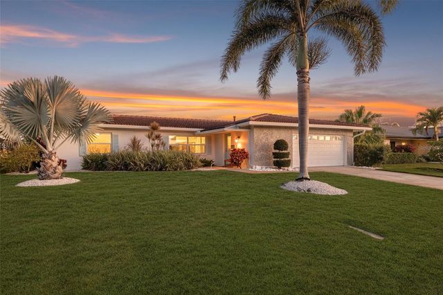 1984 MICHIGAN AVENUE NE, St Petersburg, FL 33703