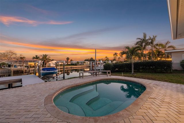 1984 MICHIGAN AVENUE NE, St Petersburg, FL 33703